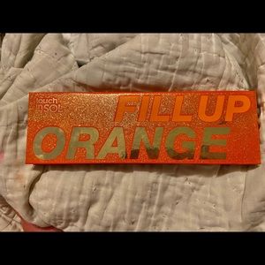 Touch in sol Fill up Orange eyeshadow palette